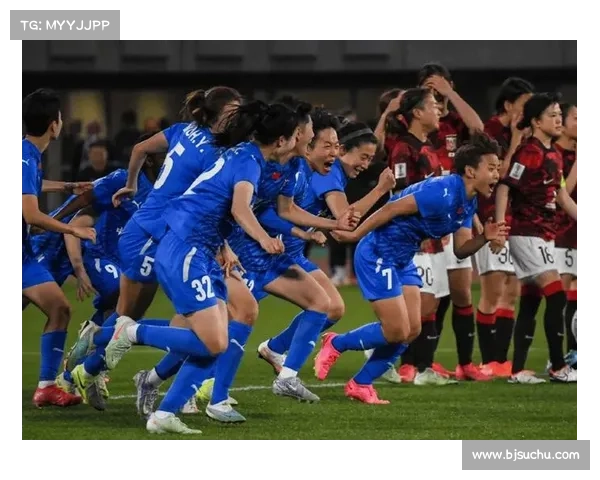 武汉女足门神陈晨加时两扑点球豪取胜利真情献给两万热血球迷